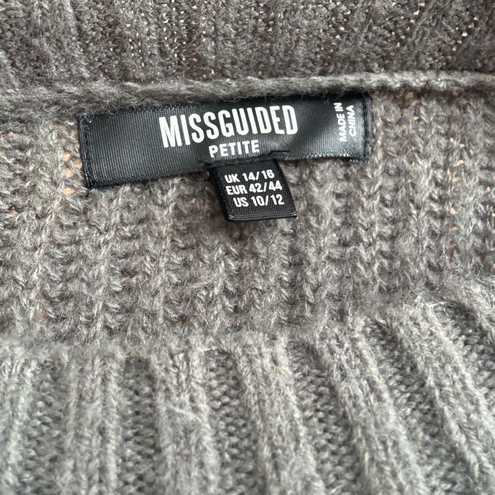 Misguided Grey Oversized Cropped Knit Pullover - Picture 5 of 5